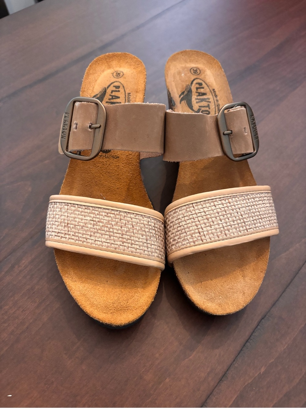 Plakton Women's Tan Woven Buckle Wedge Sandals size 8.5/39